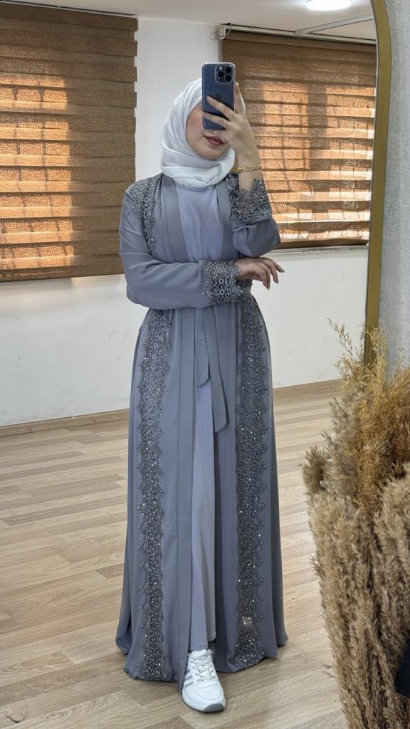 Two-piece abaya with elegant design and luxurious embroidery, model m2026 - GRİ