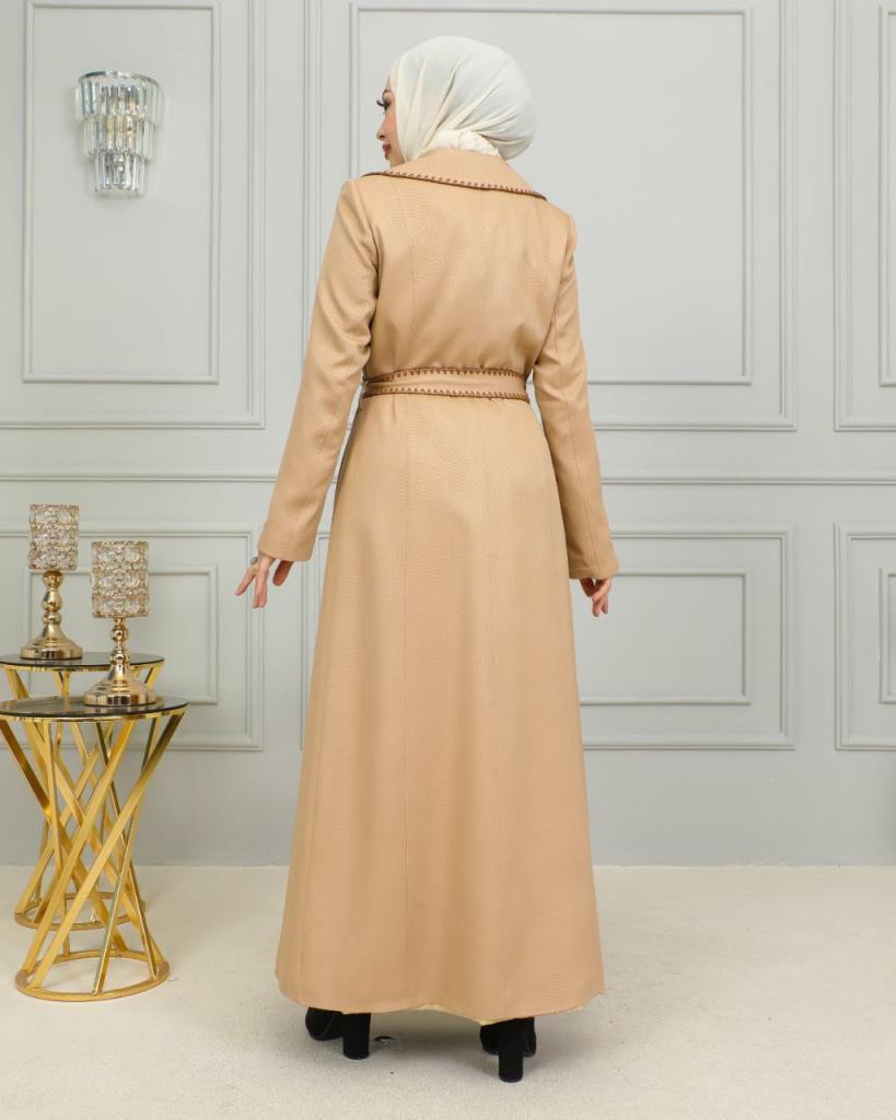 Elegant coat for veiled women with a classic design and a luxurious touch, ideal for occasions, model m8000 - Beige