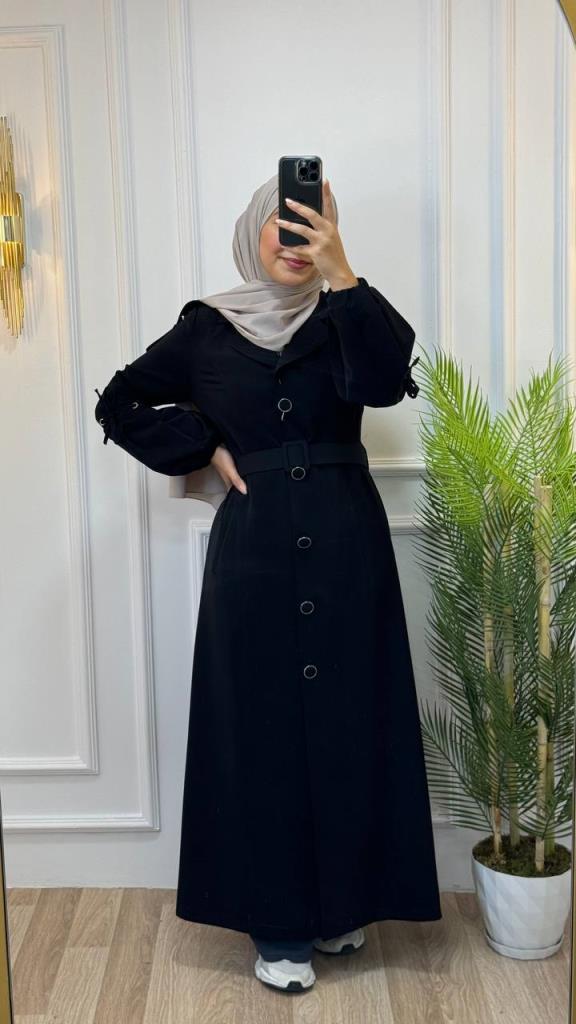 Long and comfortable coat for veiled women, model M8004 - Black