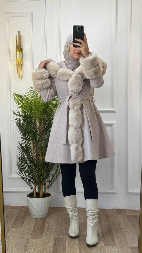 Mid-length winter jacket with fur detail and waist belt, stylish and warm, model m9007 - Beige