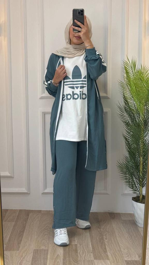 Three-piece pajama for veiled women, combining an inner T-shirt, a long jacket and comfortable pants, model G1152 - Green