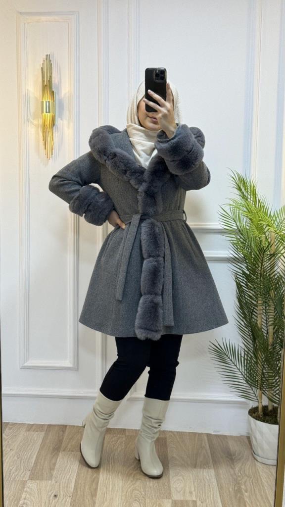 Mid-length winter jacket with fur detail and waist belt, stylish and warm, model m9007 - Gray