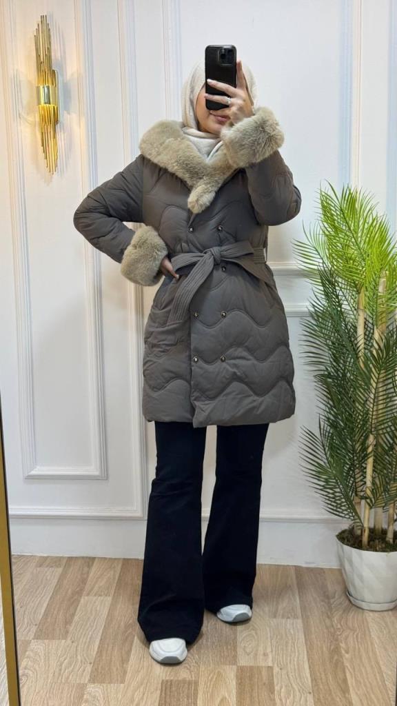 New season women's winter stylish and comfortable short jacket with fur collar suitable for daily use model Z0012 - Gray