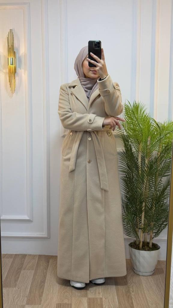 New season women's winter stylish and comfortable long coat suitable for daily use model 9032 - Beige