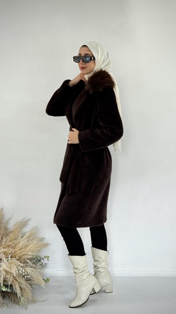 New season women's winter trench coat model G3837 - Brown