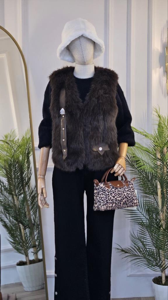 New season women's winter stylish and comfortable fur vest suitable for special occasions model Z0023 - Brown