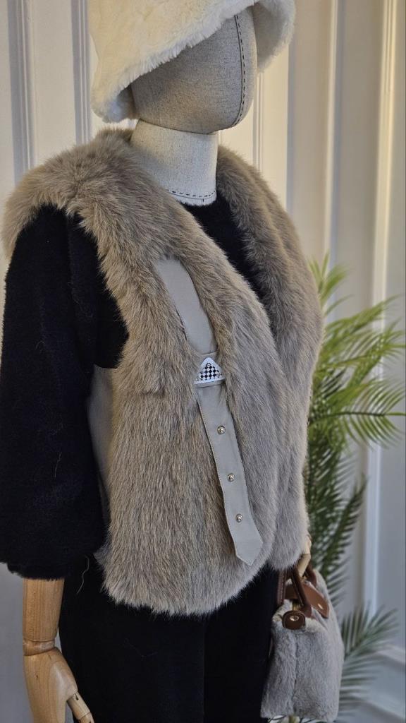 New season women's winter stylish and comfortable fur vest suitable for special occasions model Z0023 - Tan