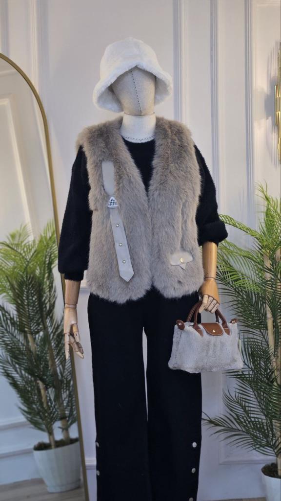 New season women's winter stylish and comfortable fur vest suitable for special occasions model Z0023 - Tan