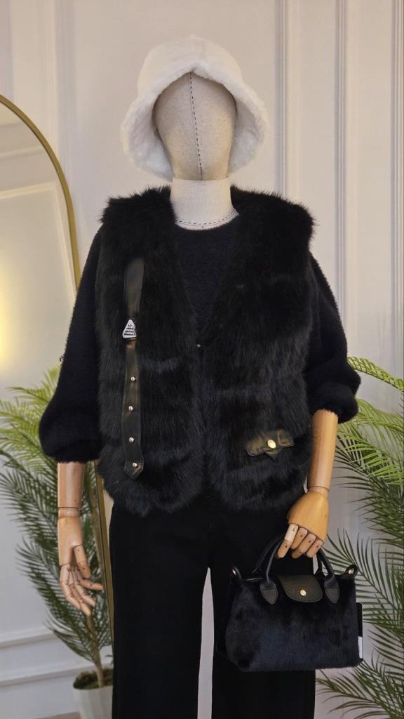 New season women's winter stylish and comfortable fur vest suitable for special occasions model Z0023 - Black