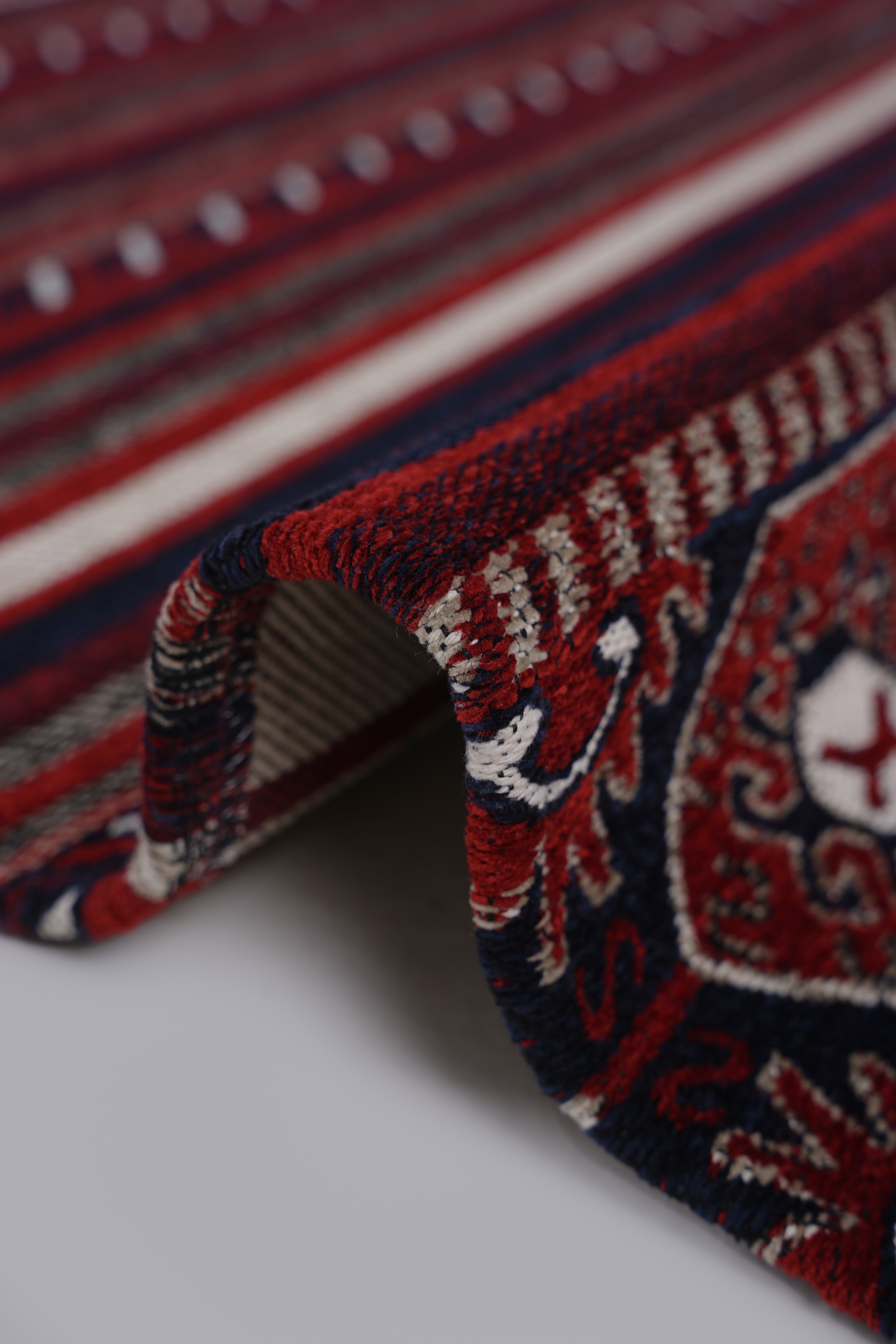 Mira Afgan 9 Kaymaz Tabanlı Yıkanabilir Klasik Kilim - Detay 5