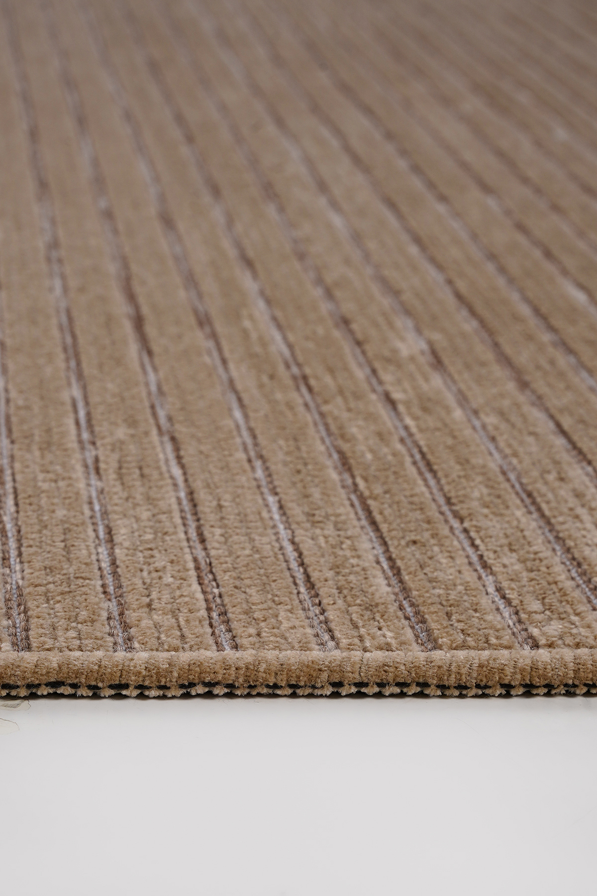 Ravi 1704A Bej Kaymaz Taban Yıkanabilir Yumuşak Dokulu Kilim