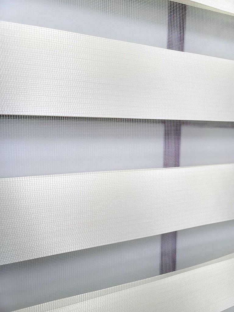 BBB Düz Renk Stor Zebra Perde Sert Plastik Kasalı görsel