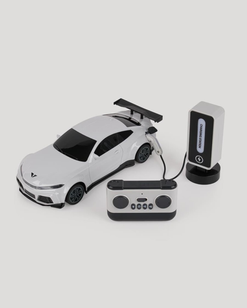 Uzaktan Kumandalı Şarj İstasyonlu Araba - 28 cm  2.4 Ghz - Beyaz - LC-31234