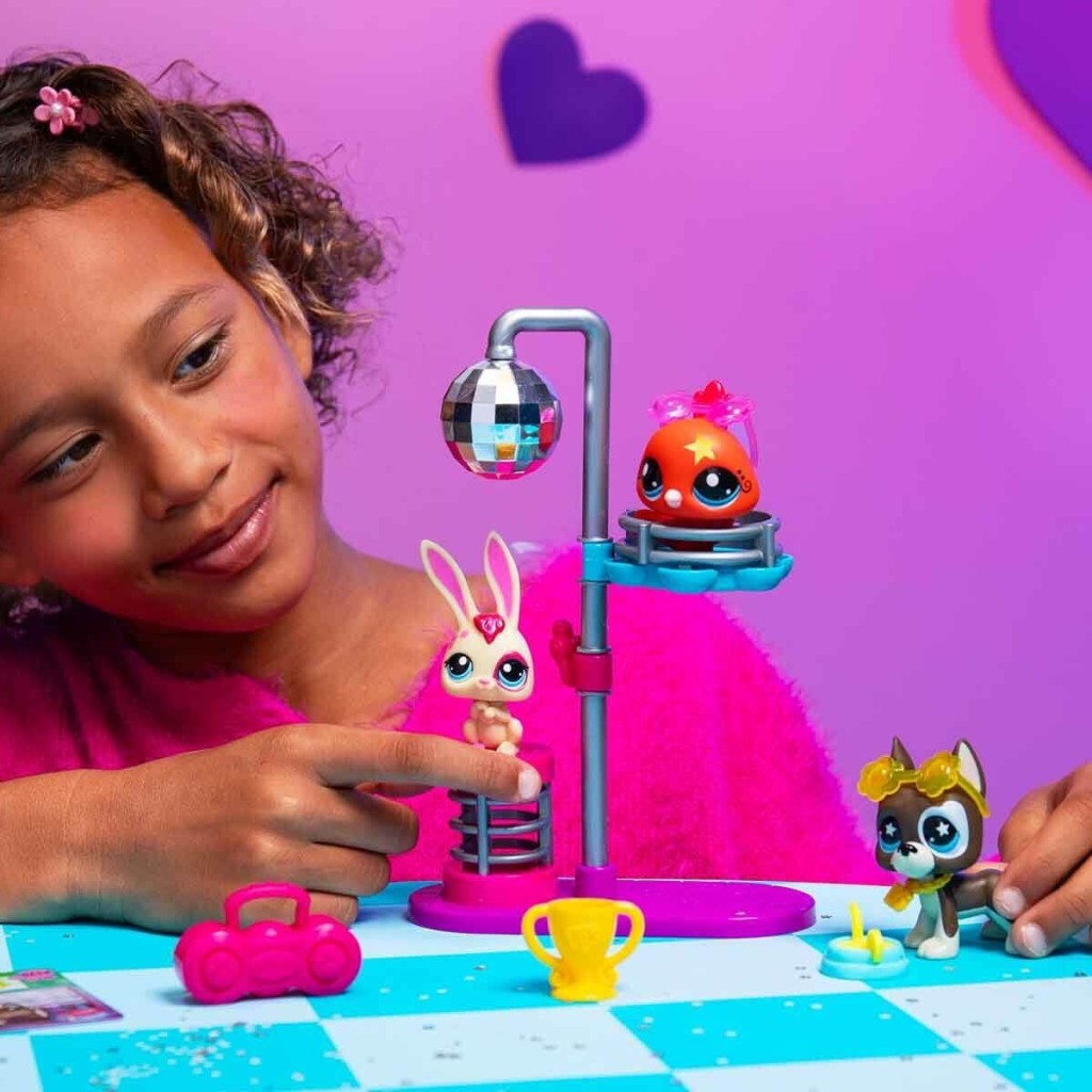 6377 Sun- Littlest Petshop Minişler Dısco Night Oyun Seti