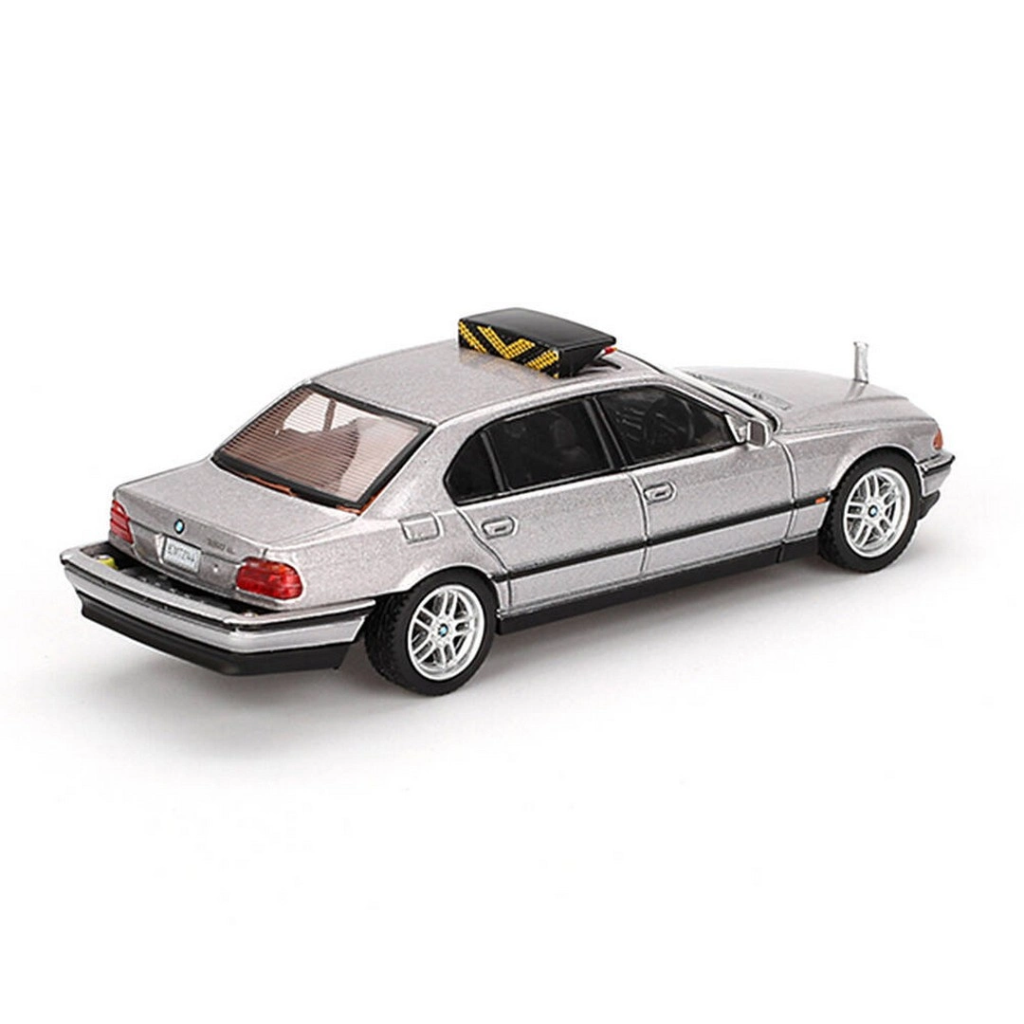 1/64 Model Araç