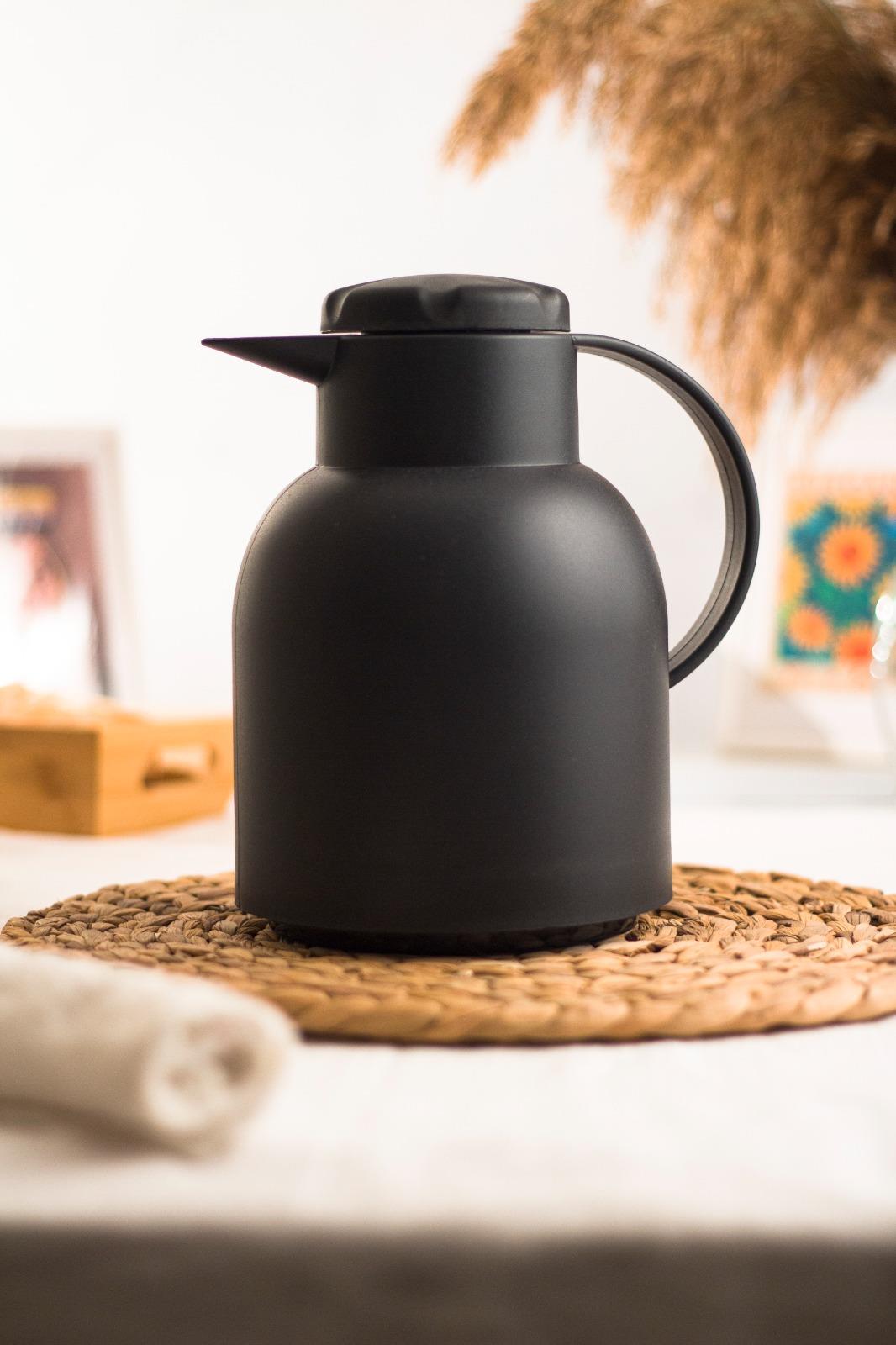 1 LT Heat Insulated Tea And Cold Water Thermo Black (12 Hours Hot Price & In Glass)