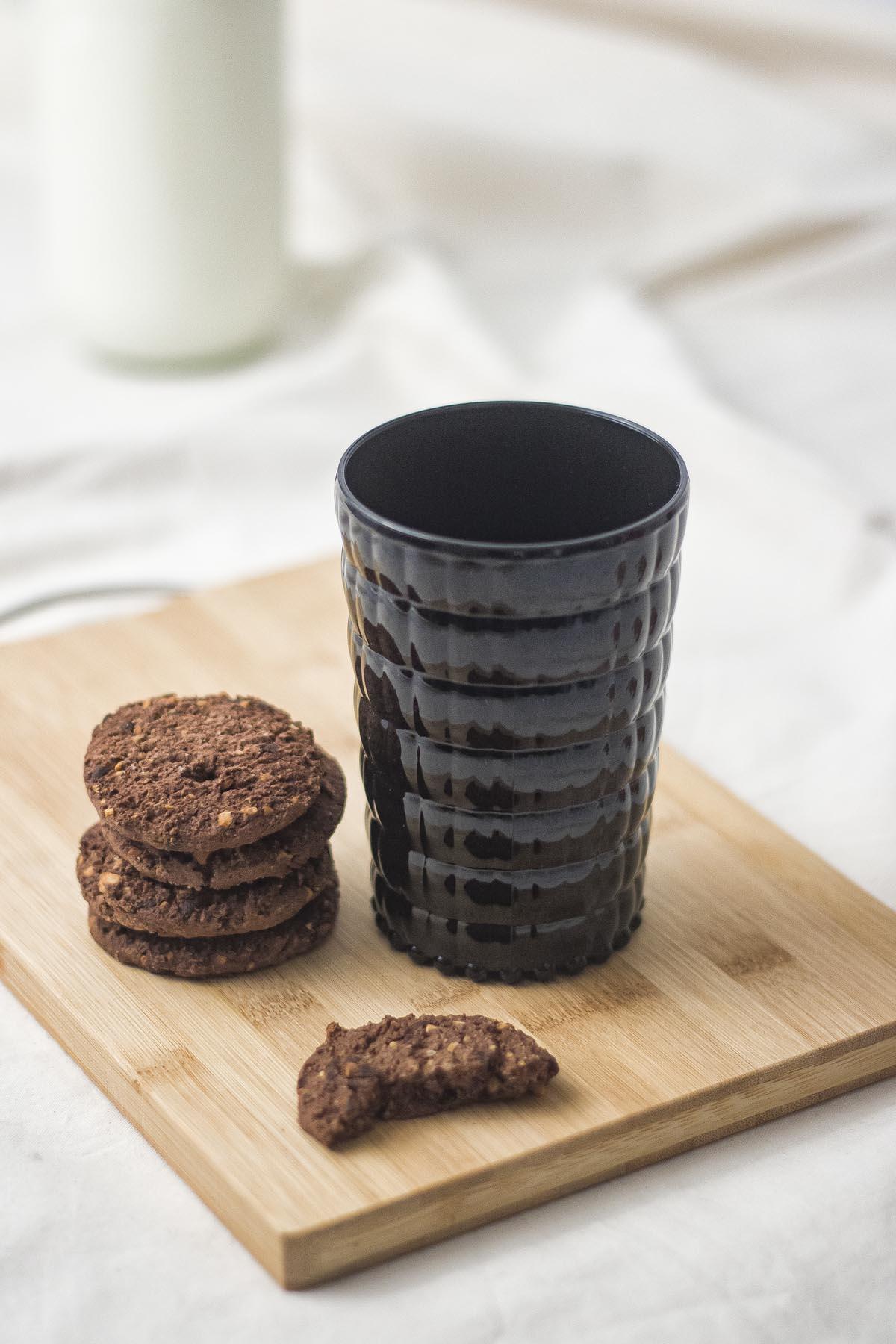 Allegra Black Acrylic Cup  Şık 400 ml Stylish and Durable Meşrubat & Water Cup , Not Glass , Break Resistant Single