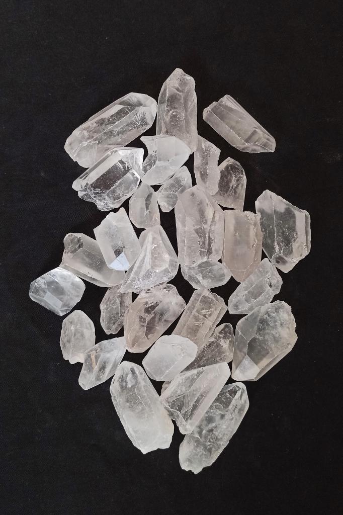 Doğal Kristal Kuvars Piramit Uçlar - 100 Gram