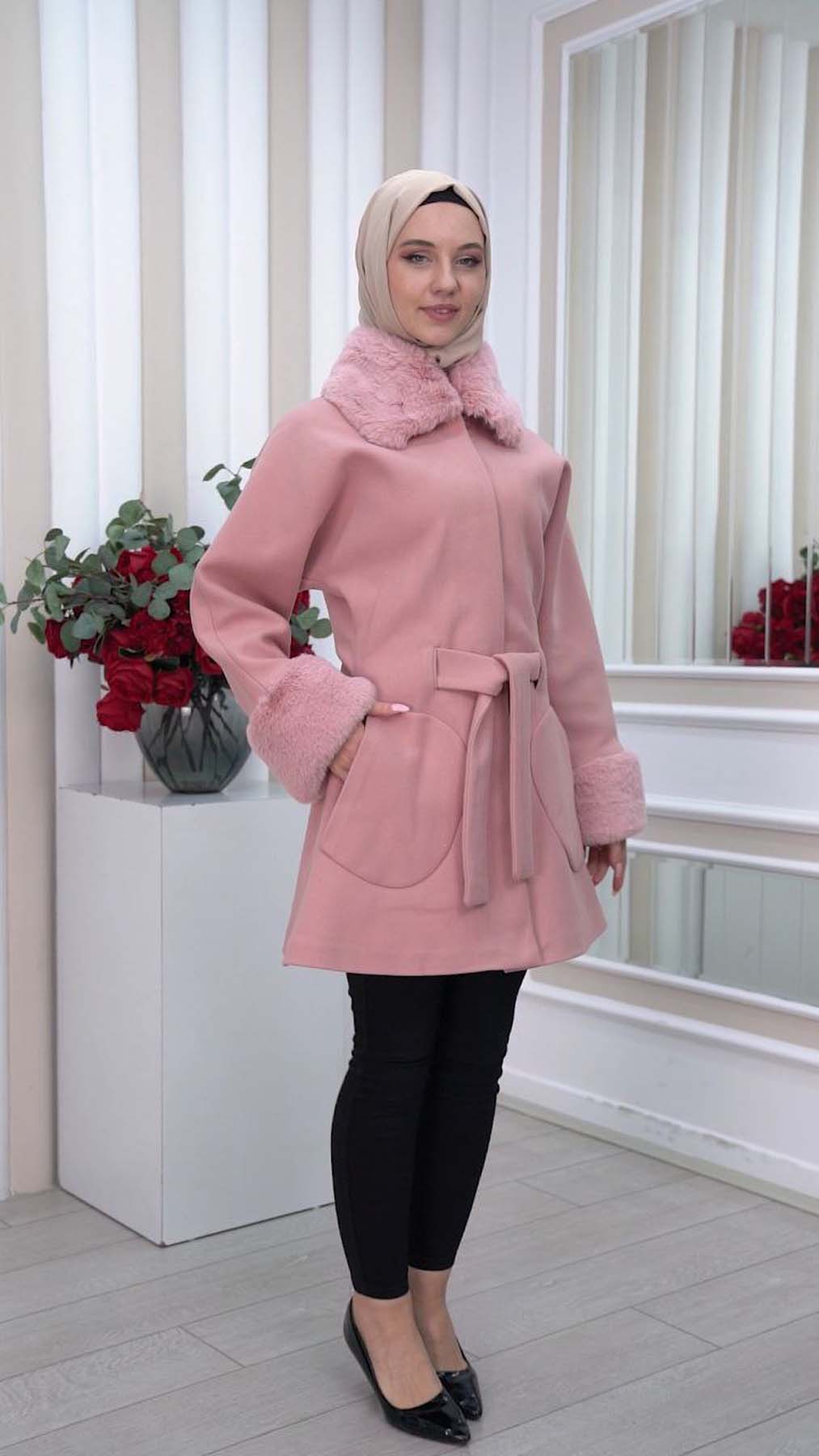 WOMEN'S FURNITURE SHORT COAT WITH FURNITURE Collar and Cuffs 1335 Pembe