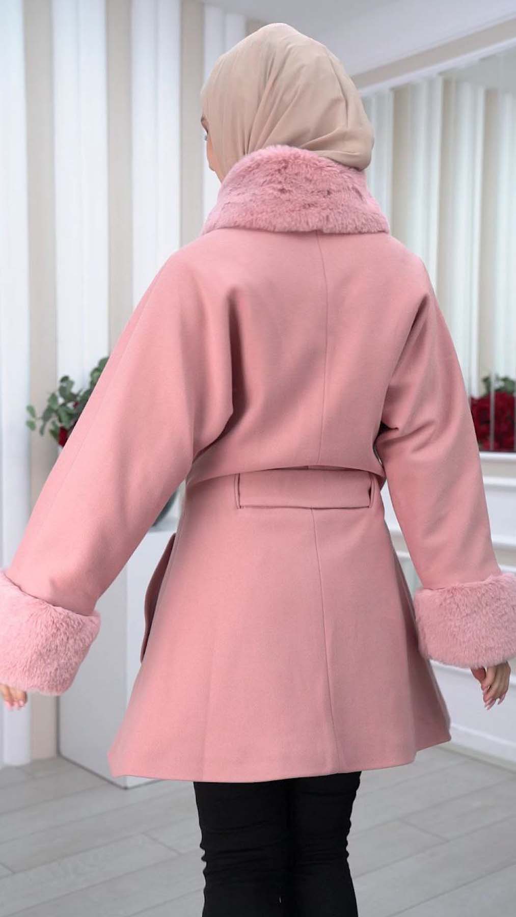 WOMEN'S FURNITURE SHORT COAT WITH FURNITURE Collar and Cuffs 1335 Pembe