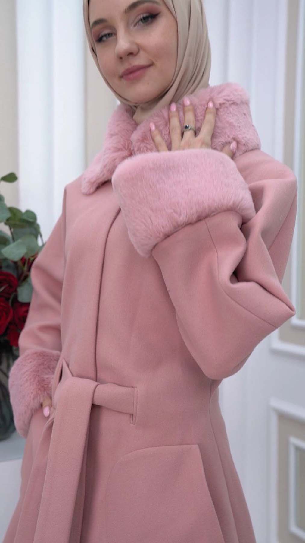 WOMEN'S FURNITURE SHORT COAT WITH FURNITURE Collar and Cuffs 1335 Pembe