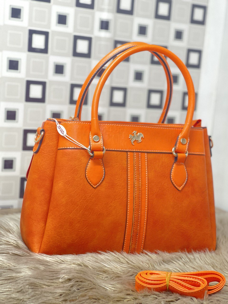 WOMEN'S LEATHER BAG WITH HAND AND ARM ZIPPER 953 Turuncu