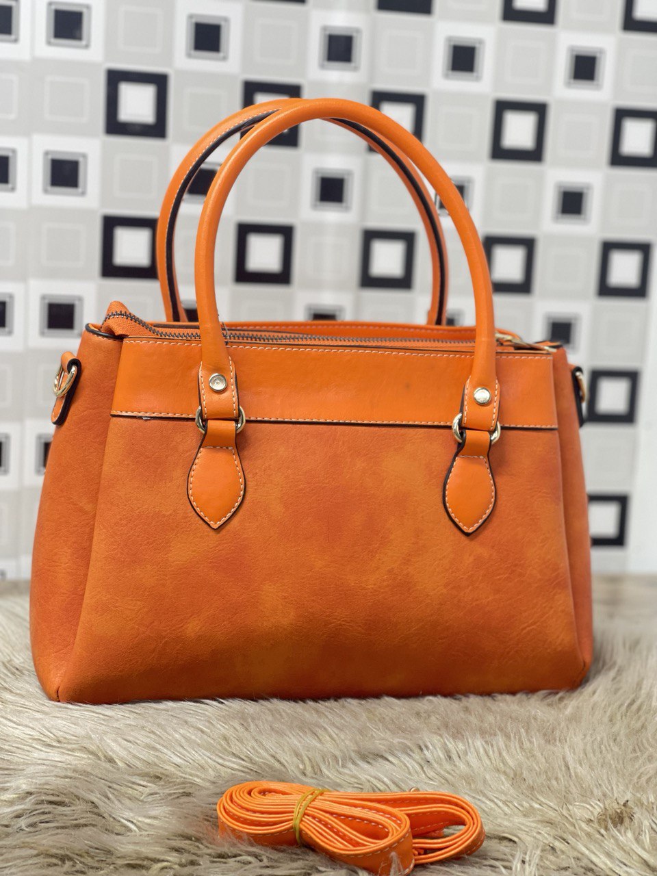WOMEN'S LEATHER BAG WITH HAND AND ARM ZIPPER 953 Turuncu