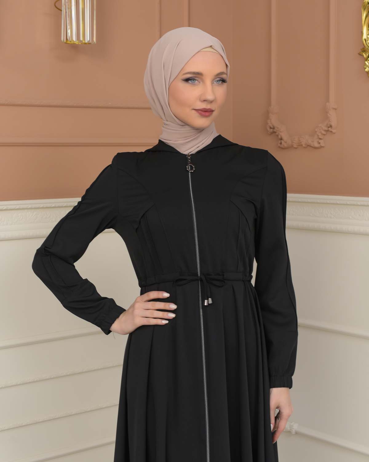 Women's Hooded Abaya with Detachable Belt 694 - black