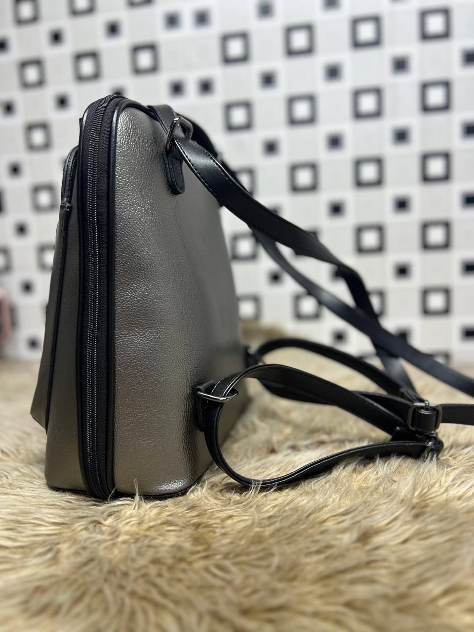 Elegant Leather Backpack - 969 - dark Anthracite