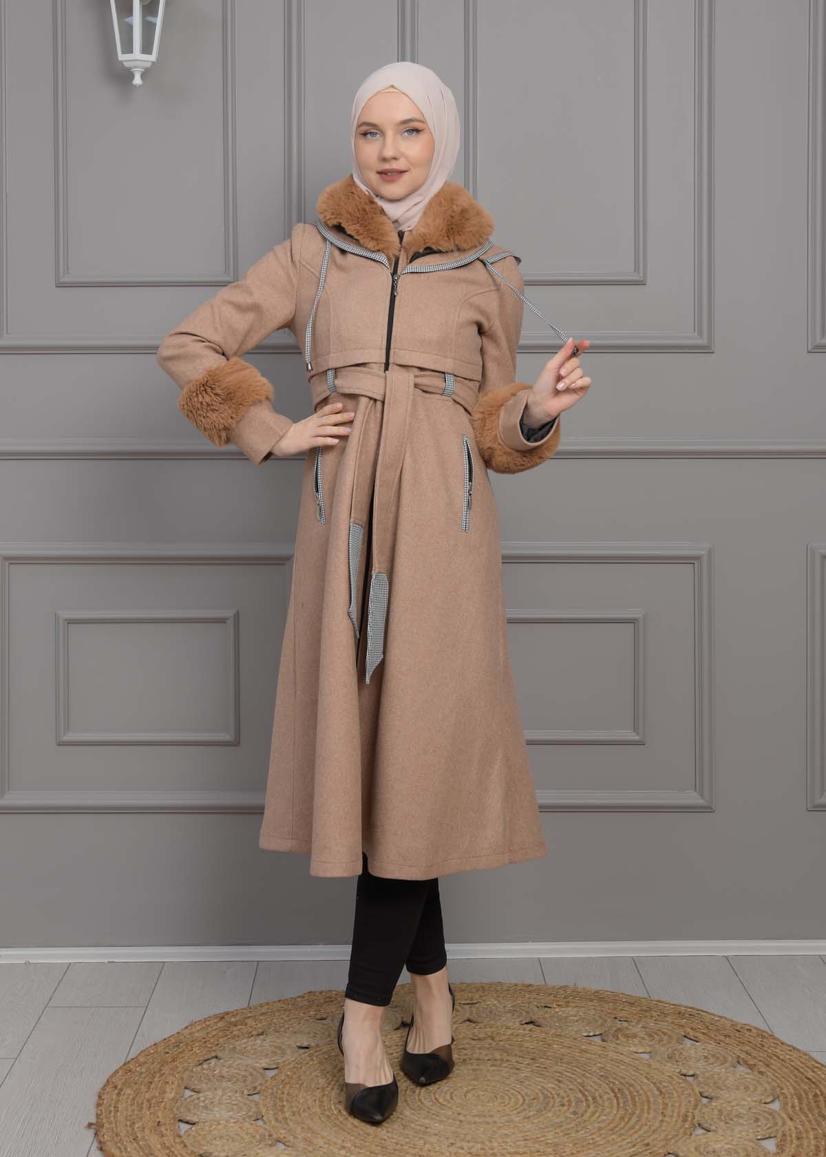 BELTED CACHET TOPCOAT WITH HOOD AND SLEEVE FUR DETAILS 1355 Bej