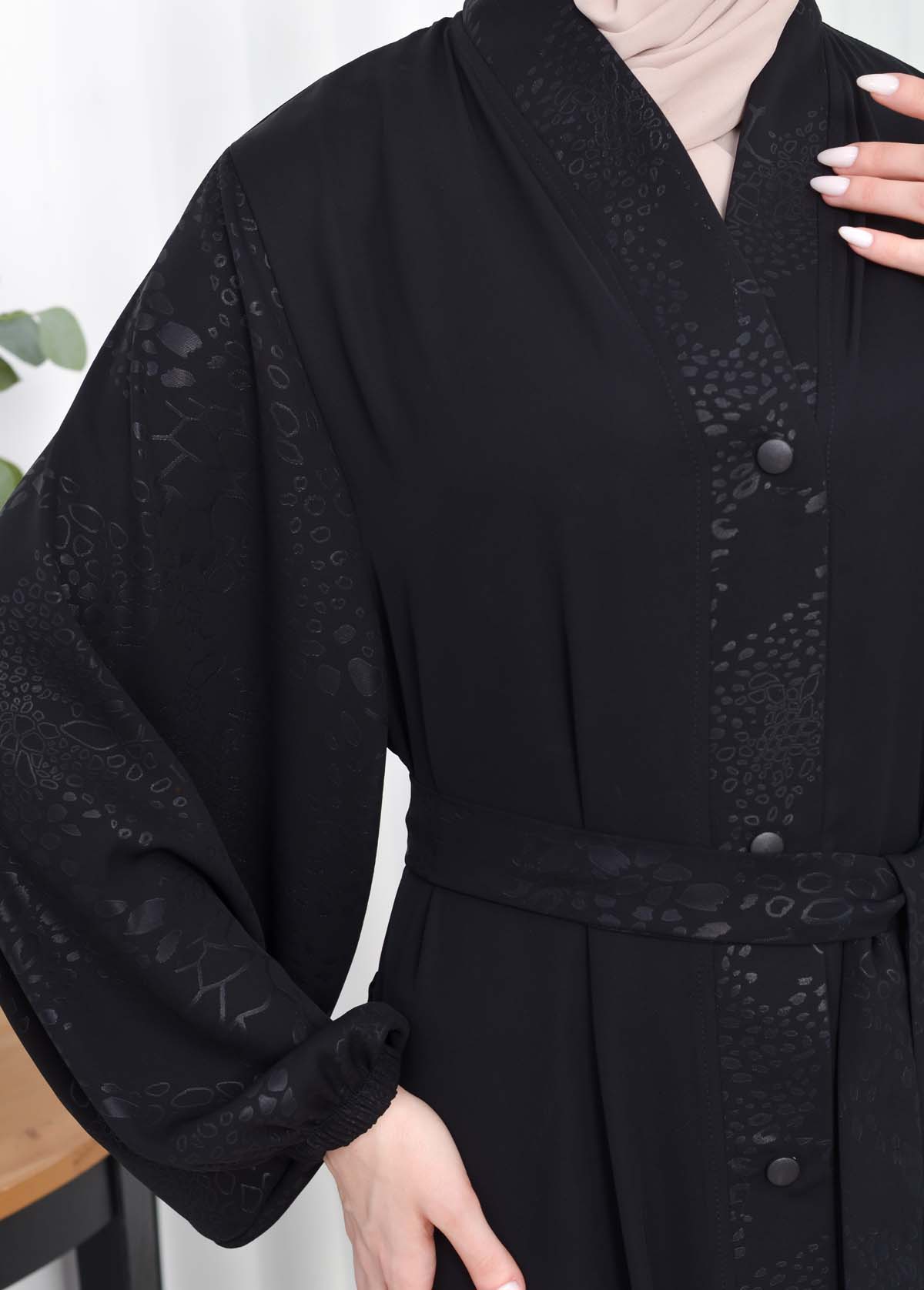 SLEEVE PATTERNED BUTTONED BLACK HIJAB ABAYA CODE 643 Siyah