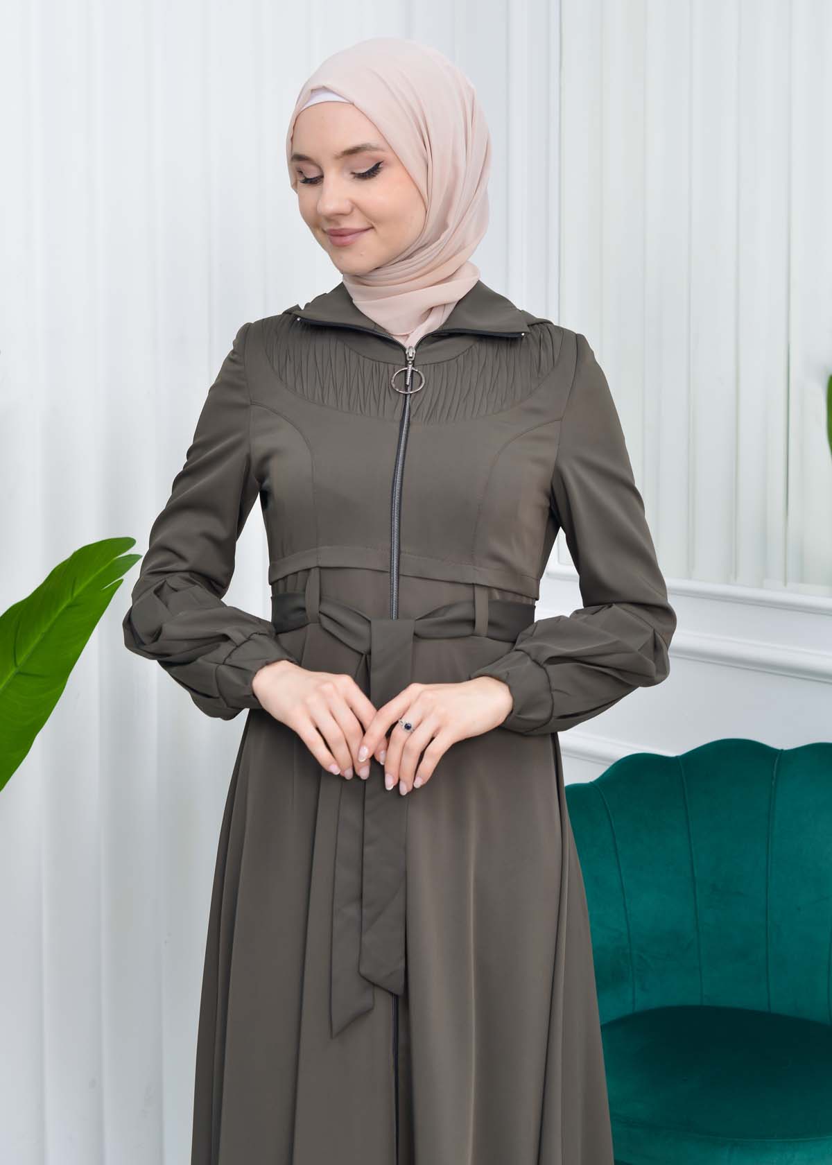 Hooded-Belted Hijab Topcoat 1206 with front zipper kuyu haki