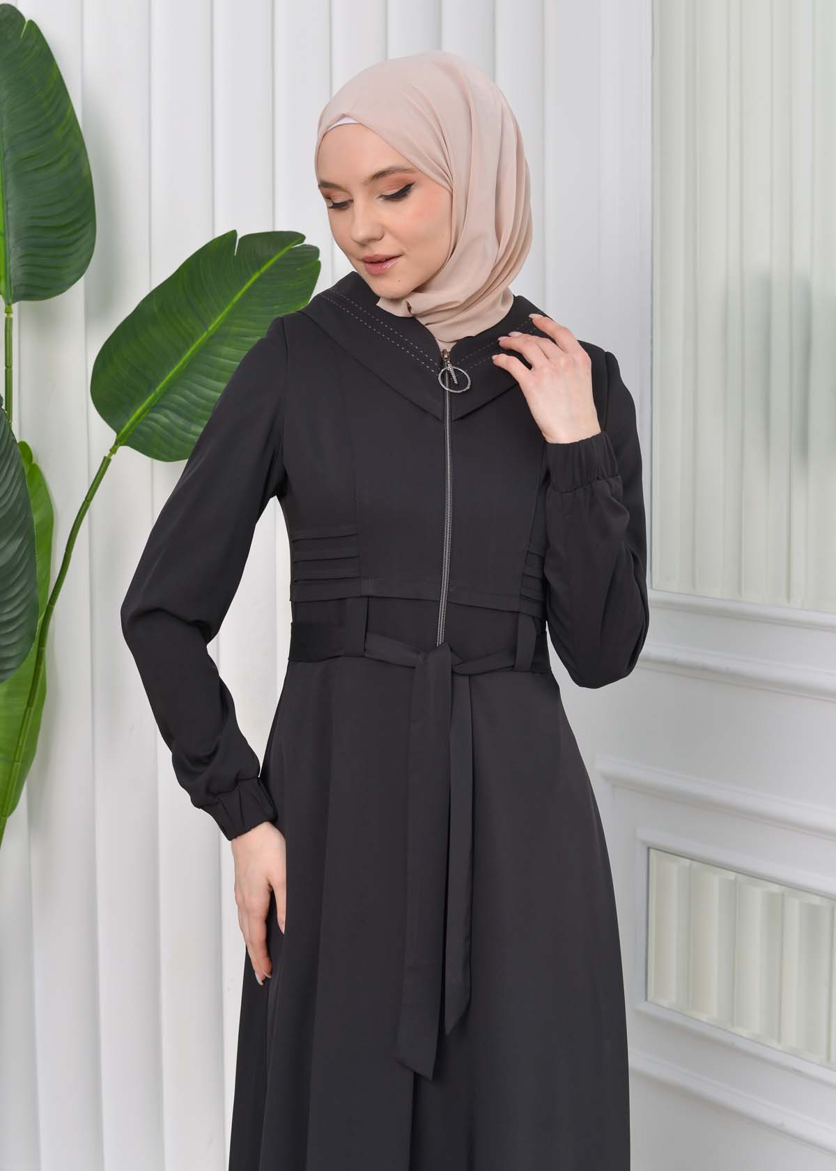 Hooded-Belted Hijab Topcoat 1204 with front zipper Siyah