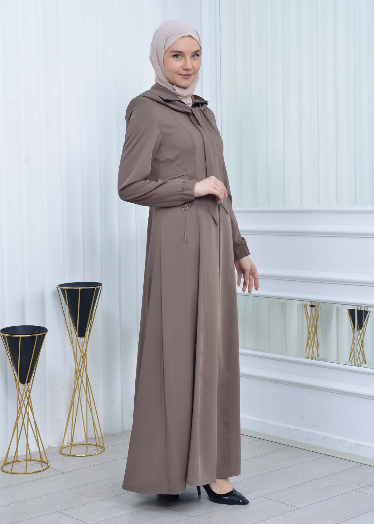 Hooded-Belted Hijab Topcoat 1213 with front zipper Bej