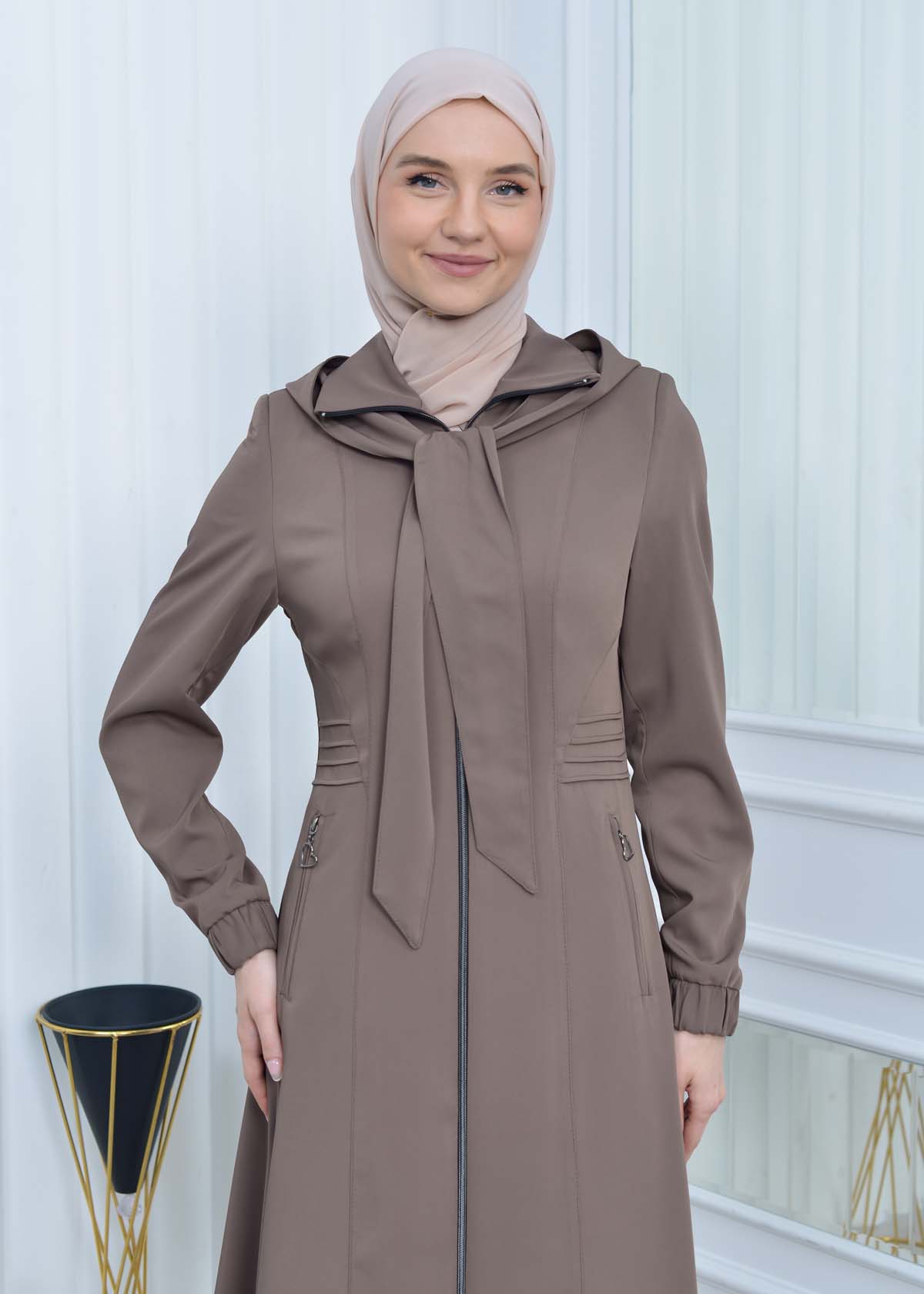 Hooded-Belted Hijab Topcoat 1213 with front zipper Bej