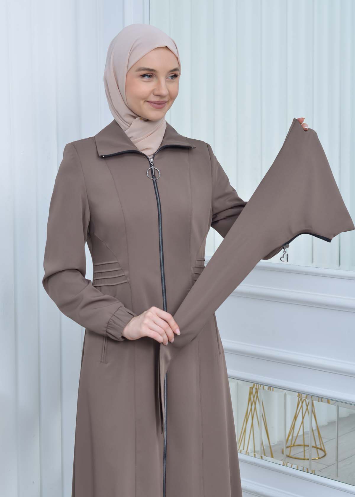 Hooded-Belted Hijab Topcoat 1213 with front zipper Bej