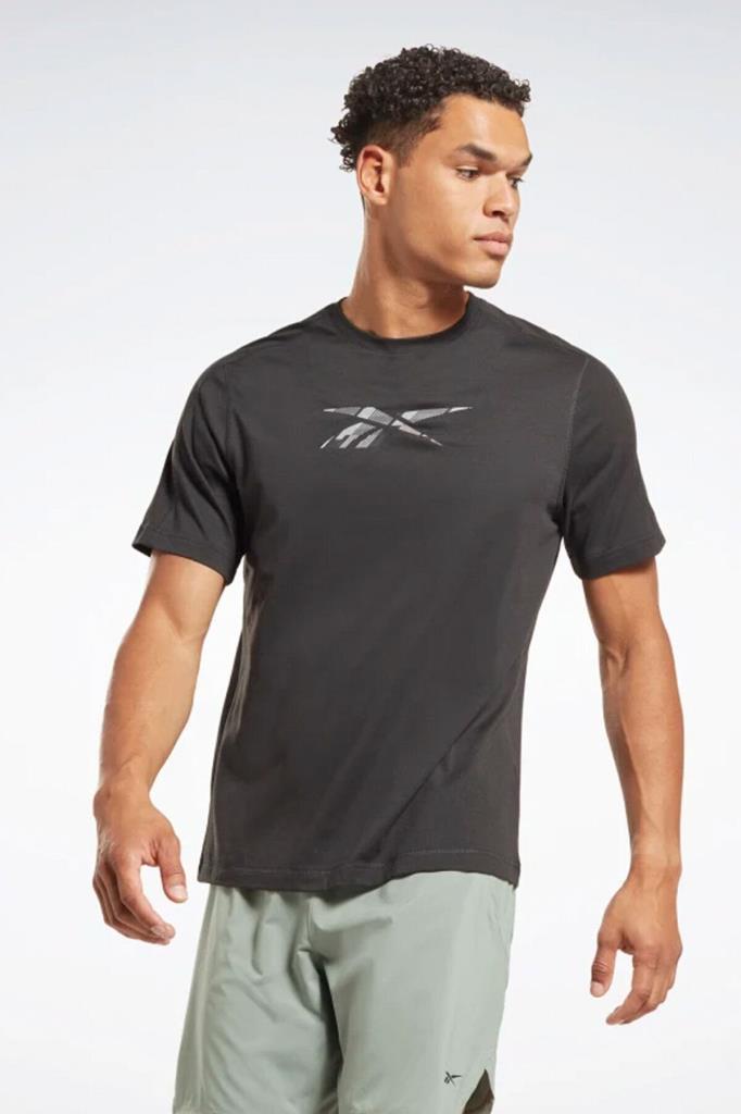 reebok-train-speedwick-gfx-101455807-erkek-tisort-siyah-s-xxl-29432.jpg