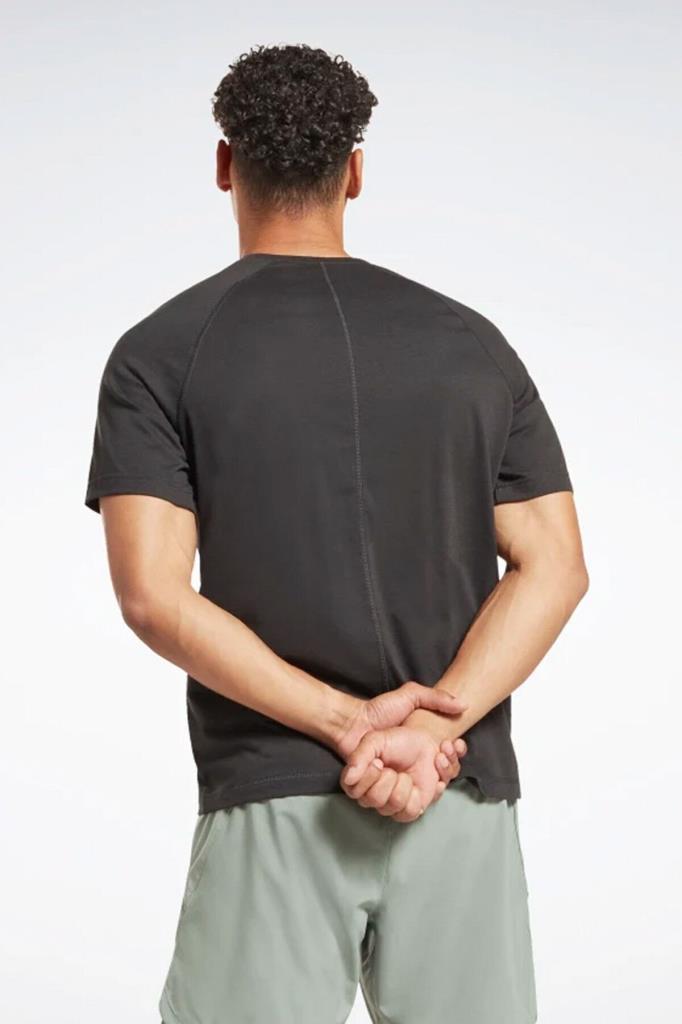 reebok-train-speedwick-gfx-101455807-erkek-tisort-siyah-s-xxl-29433.jpg