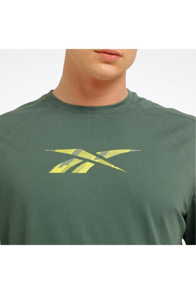 reebok-train-speedwick-gfx-tee-101455810-erkek-tisort-yesil-s-xxl-29421.jpg